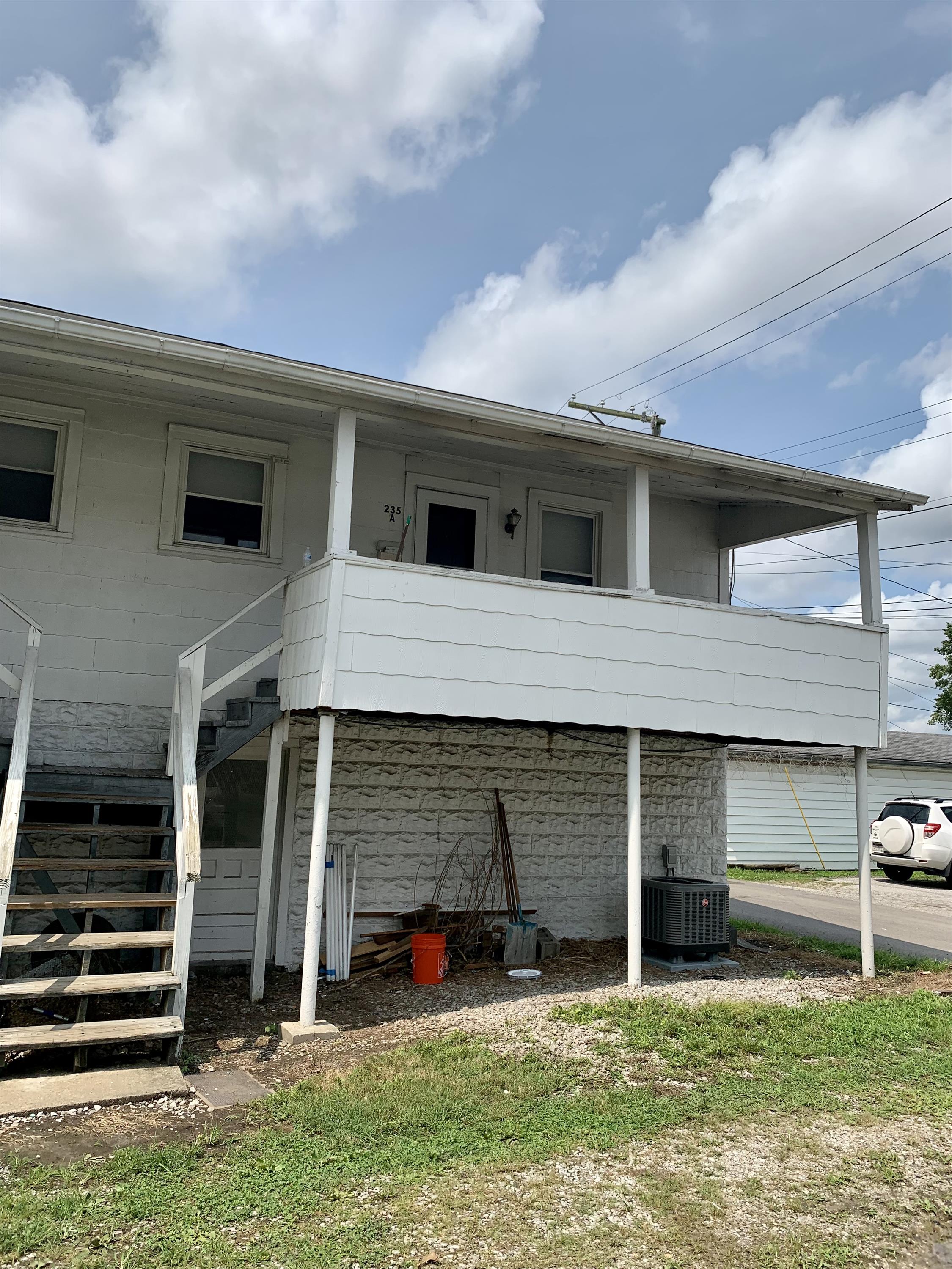 235 1/2 2nd Avenue - A